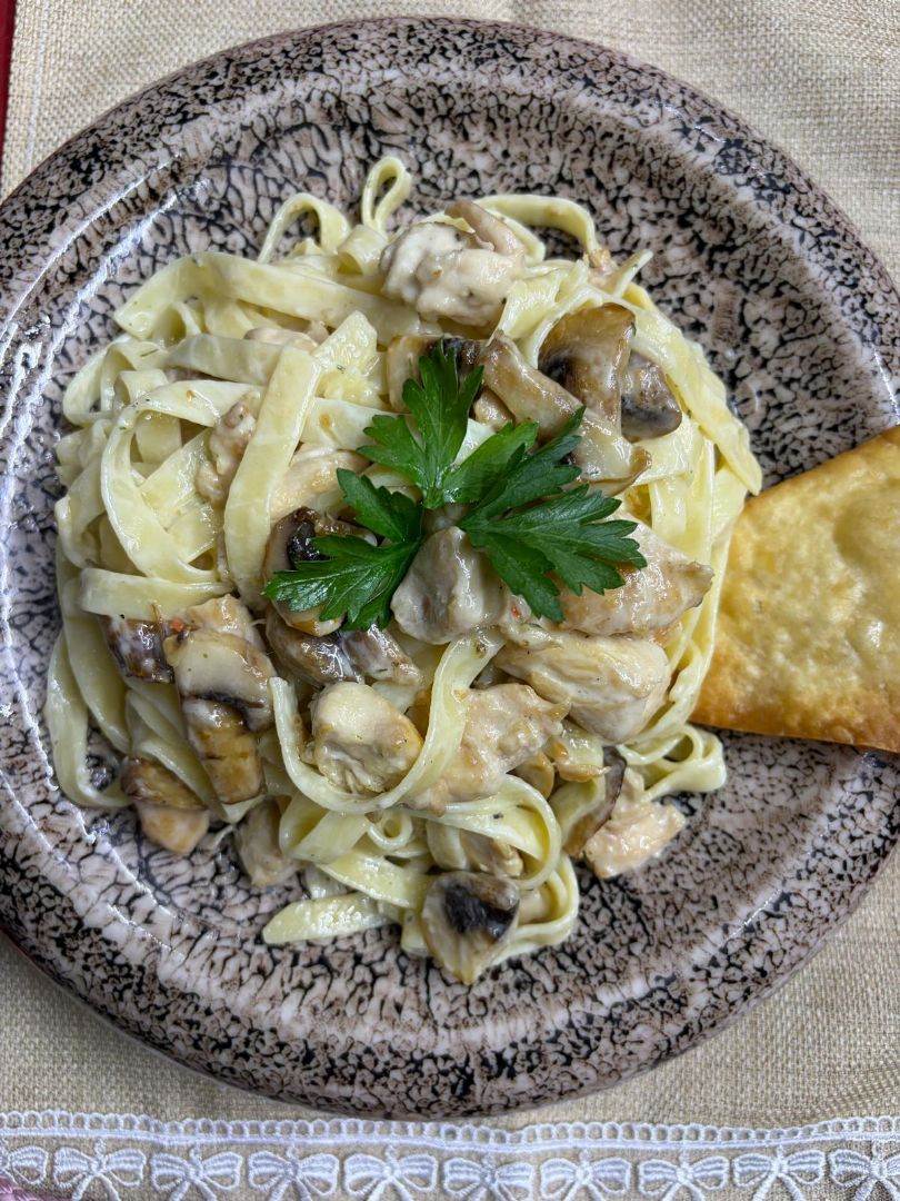 FETTUCİNİ ALFREDO