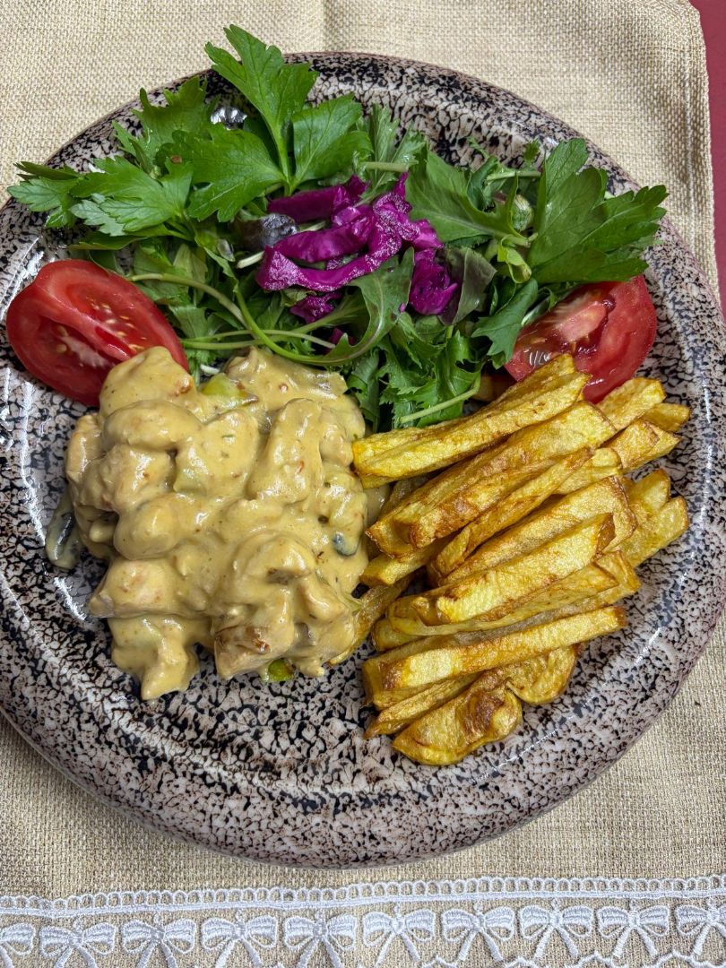 KÖRİ SOSLU TAVUK
