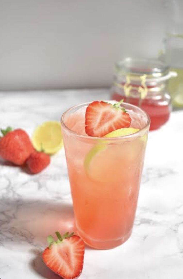 STRAWBERRY LEMONADE