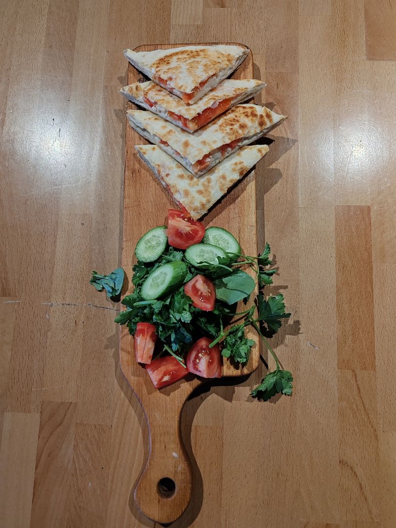 DOMETESLİ KAŞARLI GÖZLEME